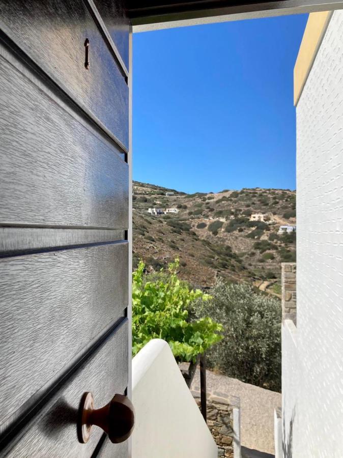 Syrou Lotos Studios & Apartments (Adults Only) Kini Oda fotoğraf